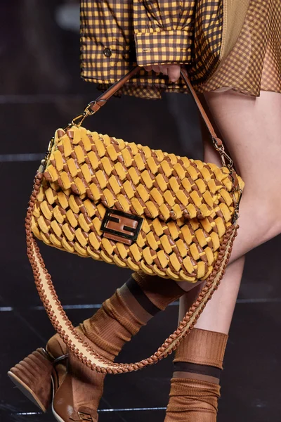 Look 33